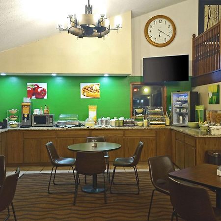 Quality Inn Atchison Esterno foto